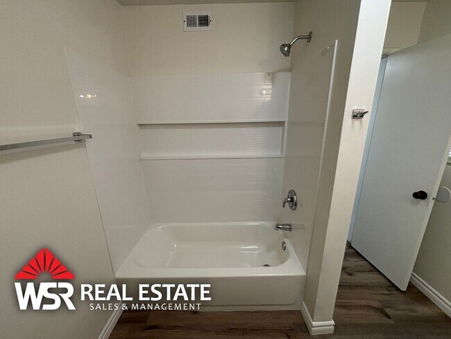 Building Photo - 3621-3621 Wilbur St