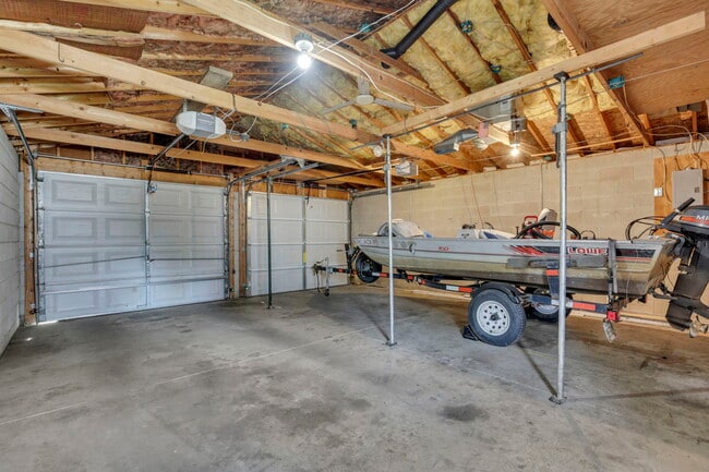 Building Photo - 1745 Sullivant Ave