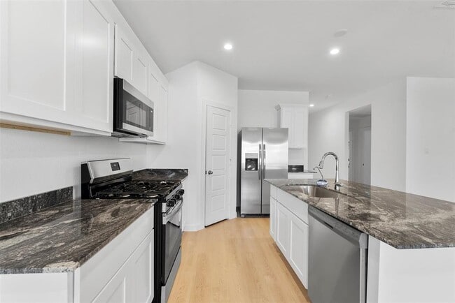 Building Photo - 8530 Sandy Coral Ln