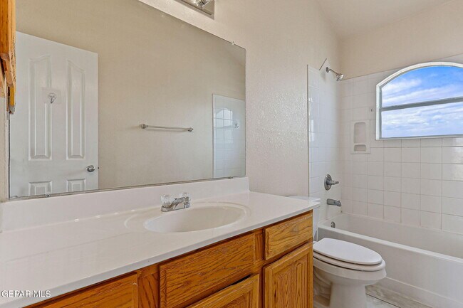 Building Photo - 6377 Franklin Ridge Dr