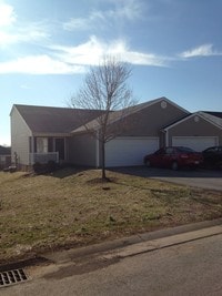 Building Photo - 228-232 Hanover Ct