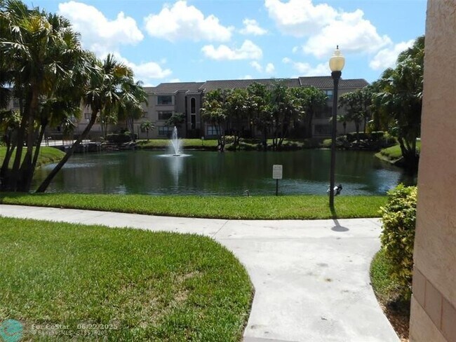 Building Photo - 2900 S University Dr