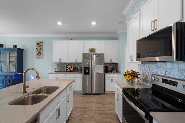 Building Photo - 15691 Willow Arbor Cir