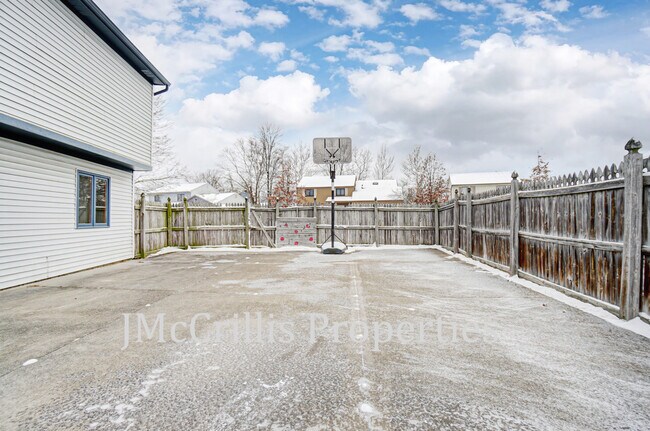 Building Photo - 9034 Dunmore Ln