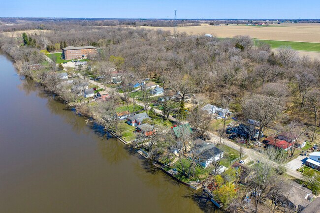 Building Photo - 3341 E 2059th Rd