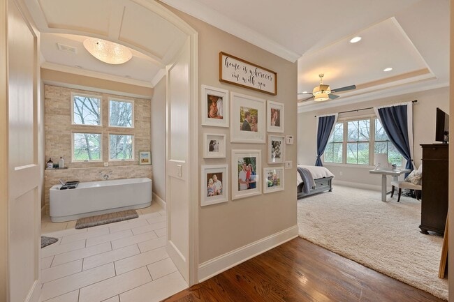 Building Photo - Anderson Township- Immaculate 4 bedroom on...