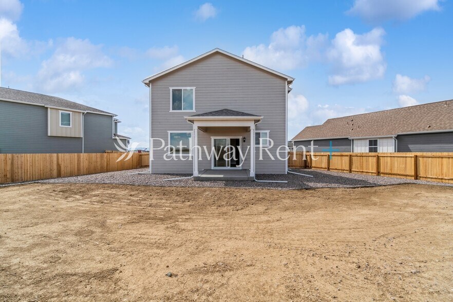 Building Photo - 9351 Yampa St