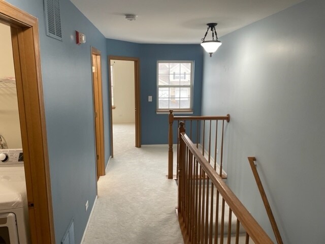 Building Photo - 2439 Oneida Ln