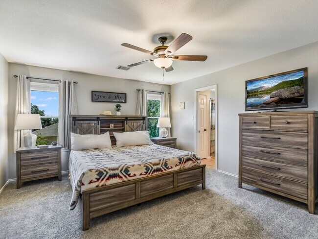 Building Photo - 1021 Doras Dr