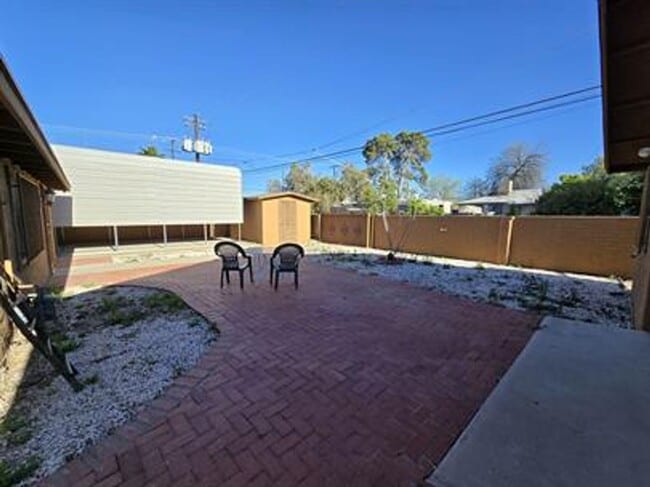 Building Photo - Spacious 3 bedroom/ 2 bath home with R/V parking