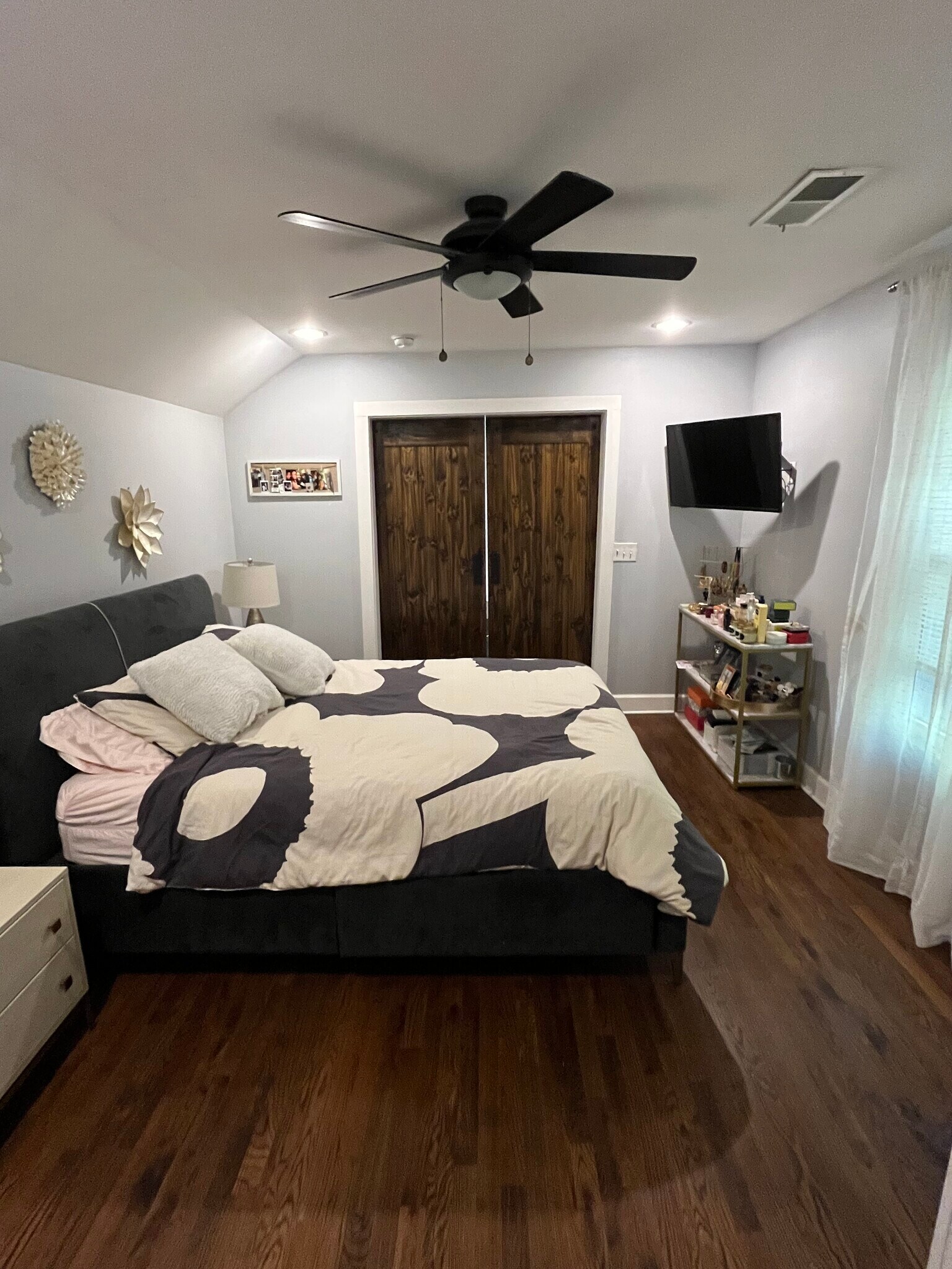 Building Photo - 1936 Don Juan Ln