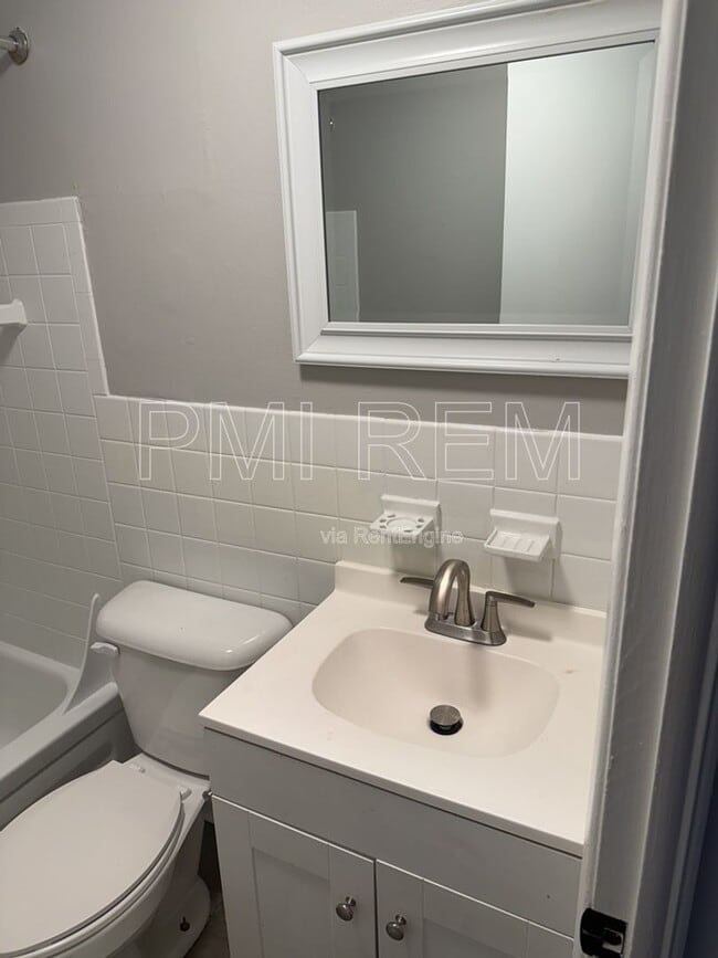 Building Photo - 14221 Triskett Rd