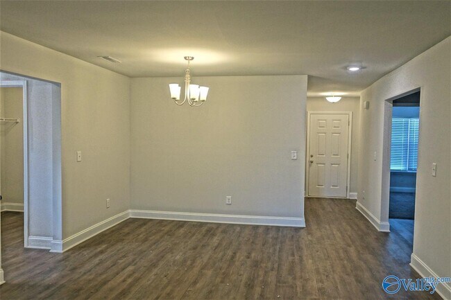 Building Photo - 133 Ardsley Dr
