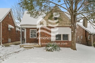 Building Photo - 51 Jendale Ct