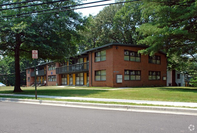 Primary Photo - 6030 42nd Ave