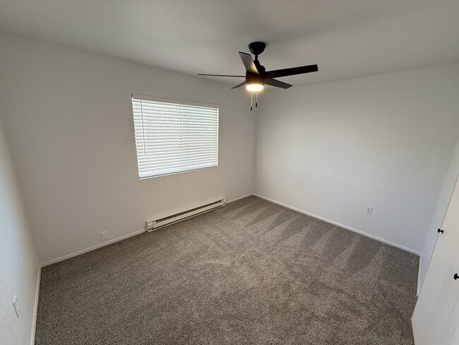 Building Photo - 310 Chimney Park Dr