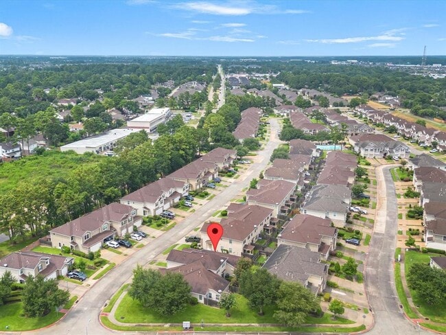 Building Photo - 16010 Sweetwater Fields Ln