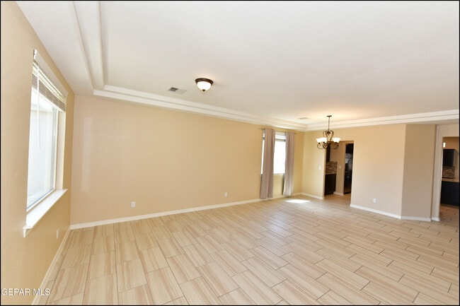 Building Photo - 14717 Tierra Escape Ave