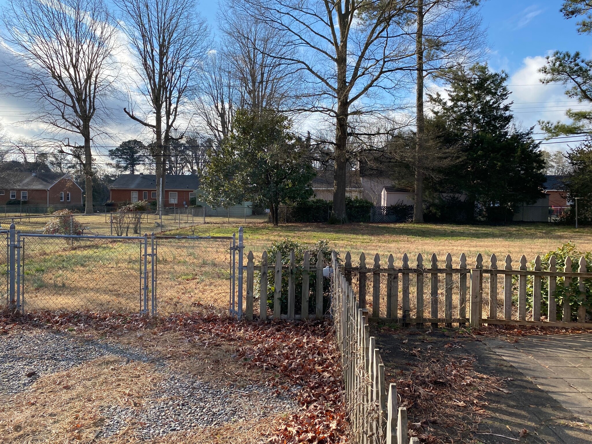 Building Photo - 3307 Lanceor Dr