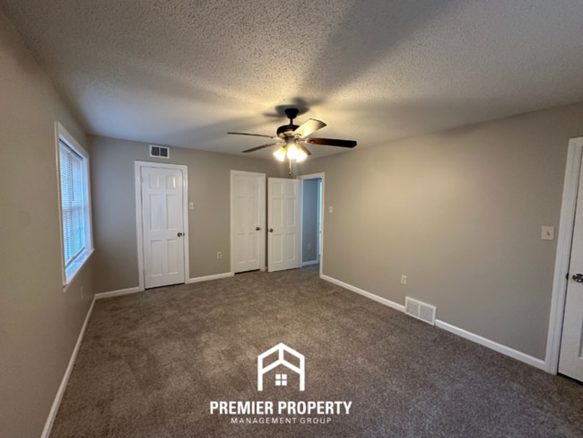 Building Photo - 5599 Sweet Gum Dr