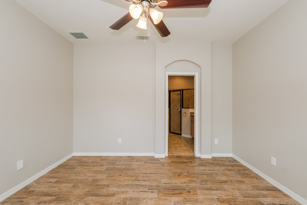 Building Photo - 904 Parker Den Dr