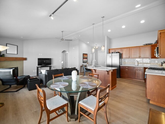 Building Photo - 3 bedroom/2 bathroom home in Spokane Valley