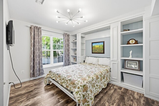 Building Photo - Spacious Home in a Great Leesburg Location
