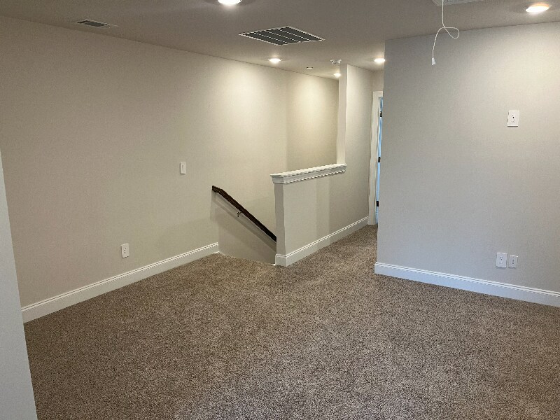 Building Photo - 204 Douglas Bend Rd