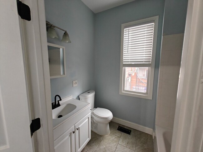 Building Photo - 102 Mt Pleasant Ave