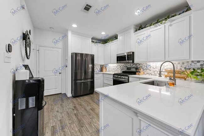 Building Photo - 4270 Cascade Sky Dr