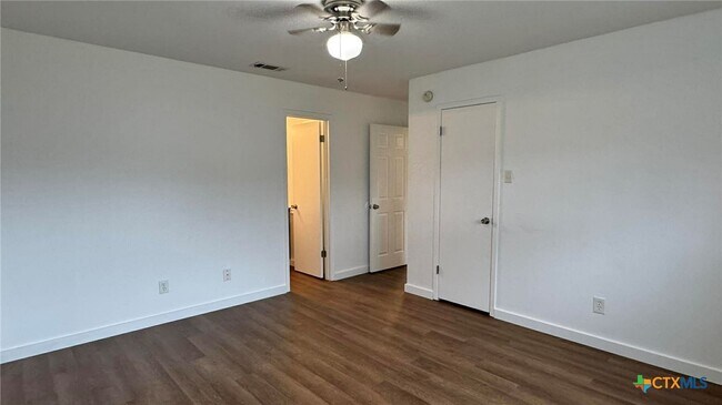 Building Photo - 2207 Purser Dr