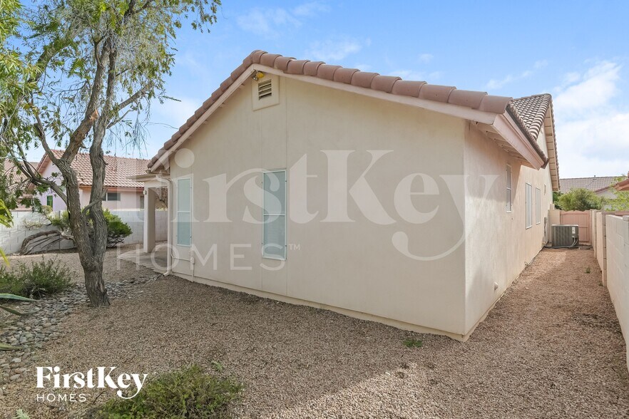 Building Photo - 3650 W Mesa Ridge Trail