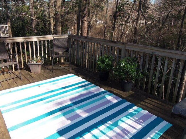 Building Photo - 3bedrooms 2baths 2 car garage in Centervil...