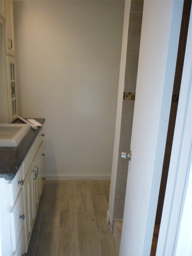 Building Photo - 2822 Mesquite Dr