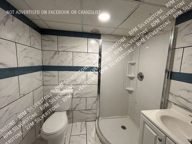 Building Photo - 2923 Arden-