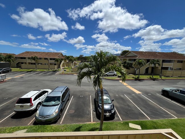 Building Photo - Ihona (Waipahu/Waipio) - Upstairs 1 Bedroo...