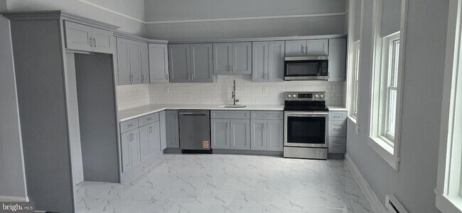 Building Photo - 39 High St