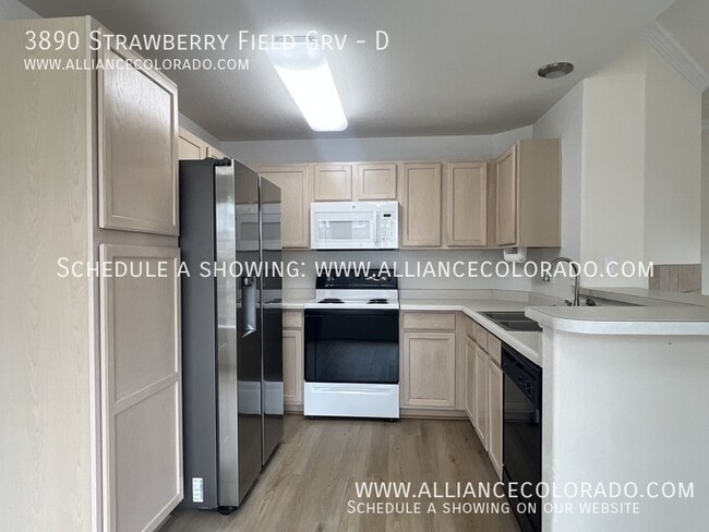Building Photo - 3890 Strawberry Field Grove