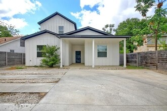 Building Photo - 6325 Ponca St