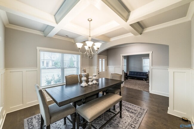 Building Photo - 6 Desert Oak Ct SW