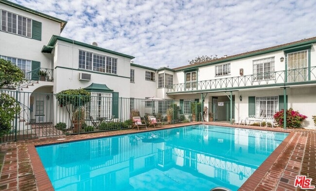 Building Photo - 9756 W Olympic Blvd