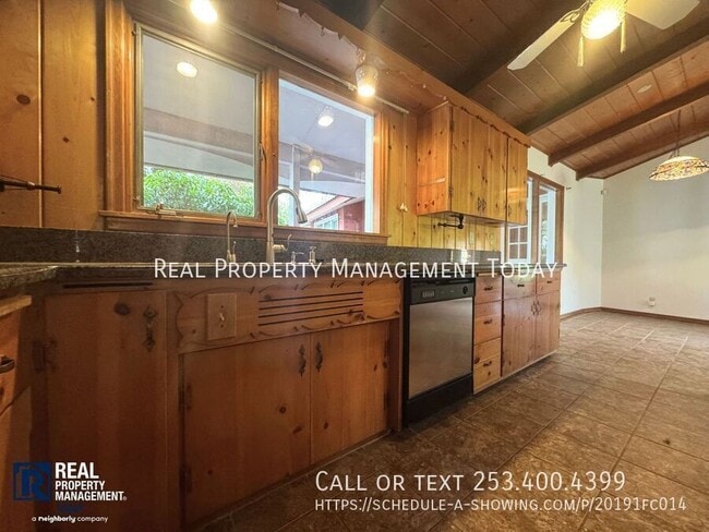 Building Photo - 10922 Greengate Ln SW