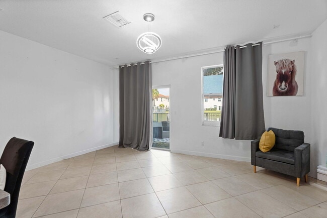 Building Photo - 5313 Ashley River Rd