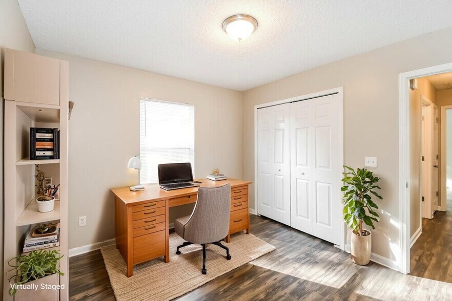 Building Photo - 1321 Spruce St