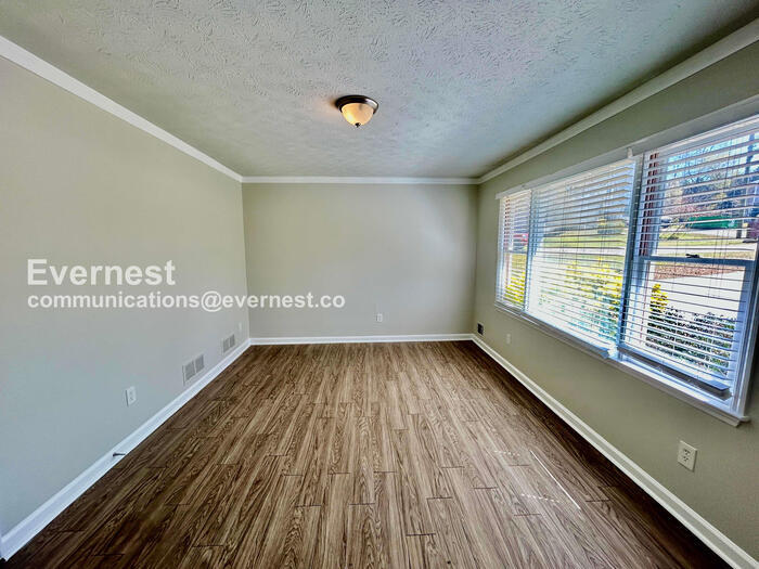 Building Photo - 280 Summer Pond Trail