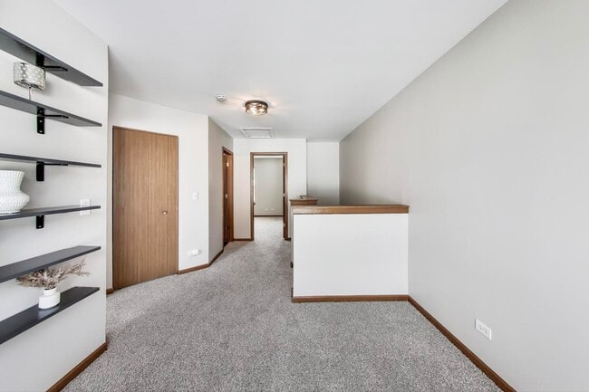 Building Photo - 985 Manchester Cir