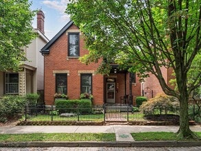 Building Photo - 67 E Mithoff St