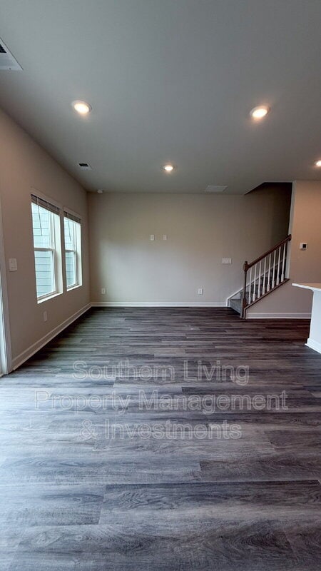 Building Photo - 1423 Old Rivers Rd