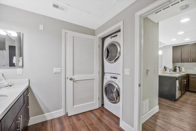 Building Photo - 2230 Qualcomm Way