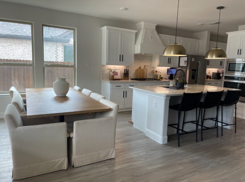 Building Photo - 531 Taylor Dr